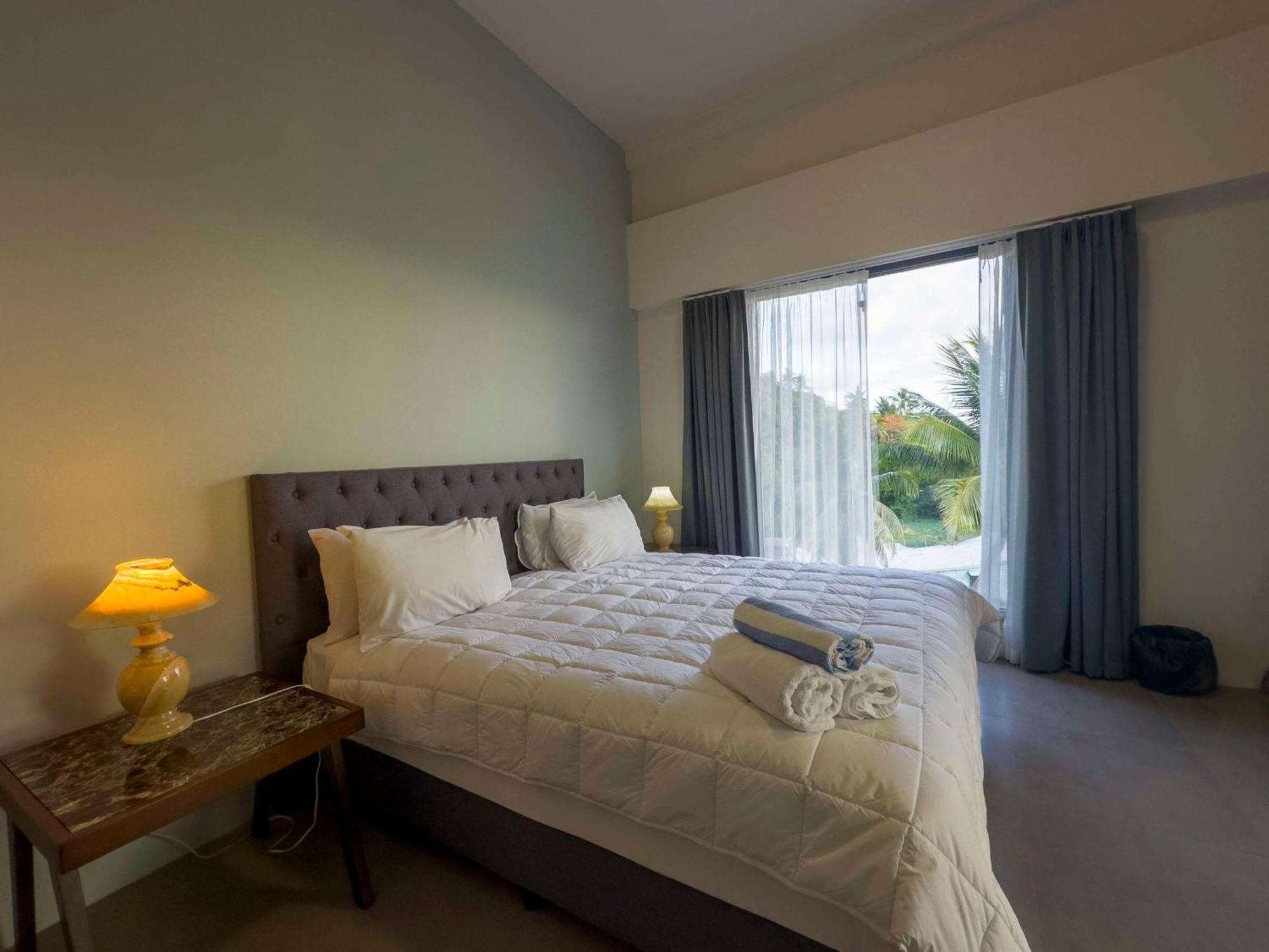 Ramada Suites By Wyndham Seafront Coral Coast Korotogo Bagian luar foto