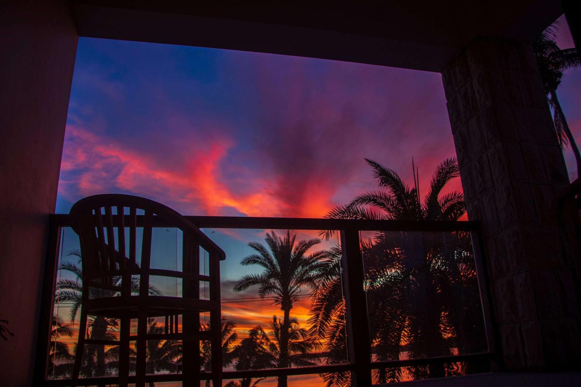 Ramada Suites By Wyndham Seafront Coral Coast Korotogo Bagian luar foto